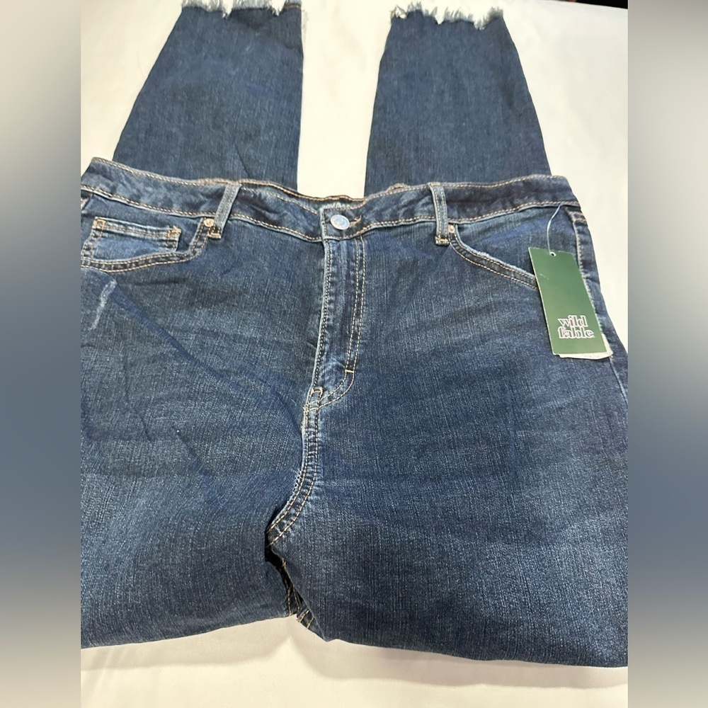 Wild Fable Dark Indigo Distressed Highest Rise Raw
Hem Skinny Jeans Size 16/33 - Picture 4 of 16
